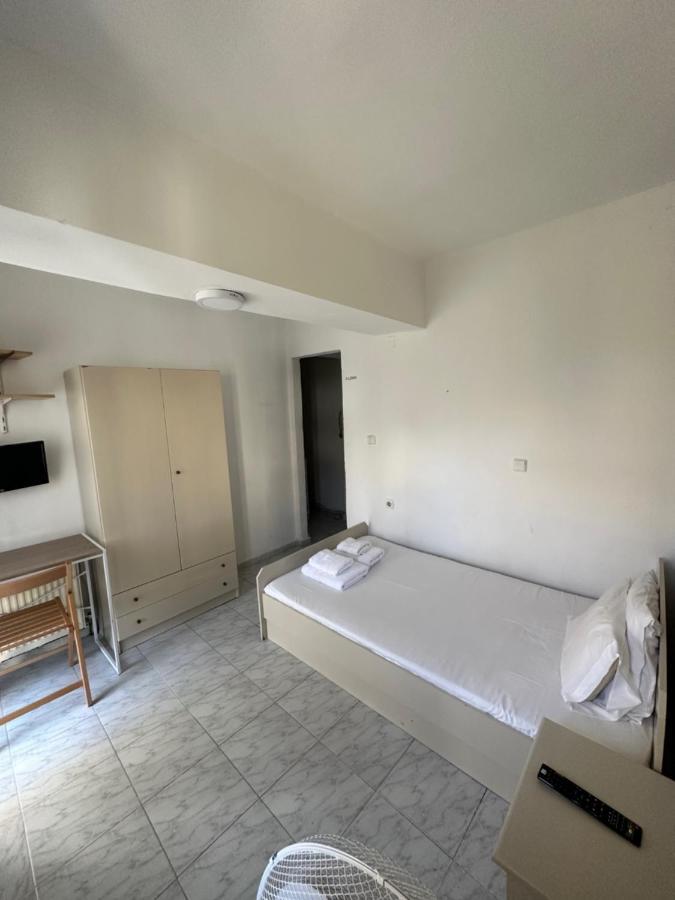 Rooms To Let Stefos Néa Khilí Dış mekan fotoğraf